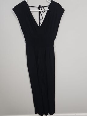 Old Navy Black V-Neck Sleeveless Jumpsuit with Tie Back